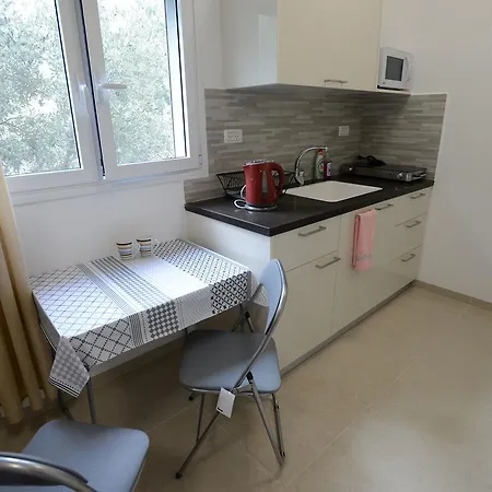 Olga Beach Apartment 28 Haifa Exterior foto
